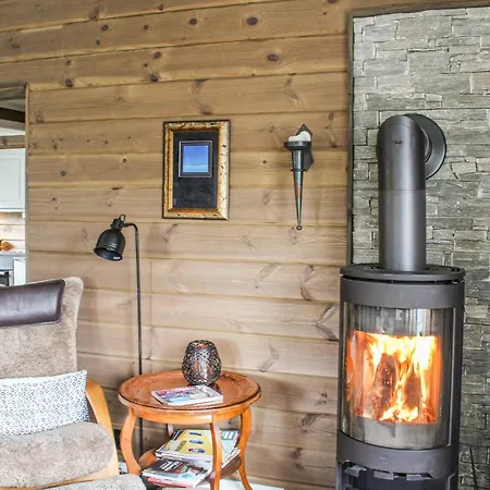 Stunning In With Kitchen Holiday home *